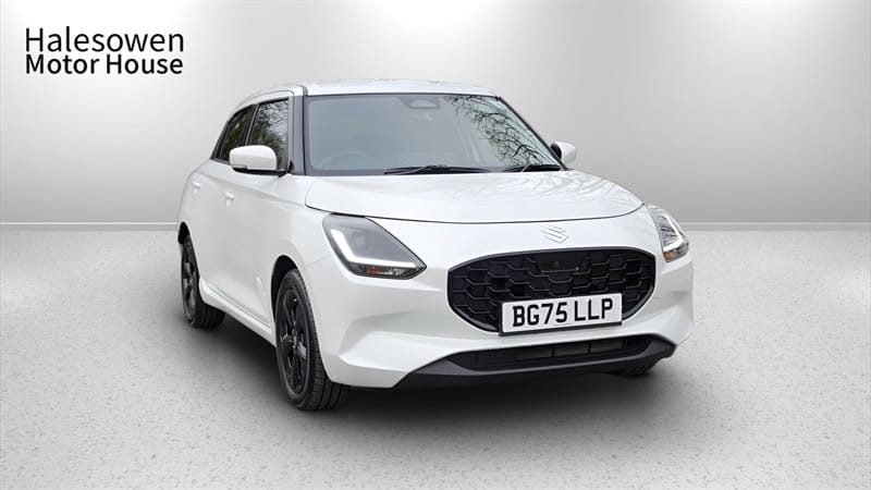 White 2025 Suzuki Swift Hatchback Front-wheel drive Manual