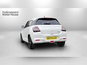 Used Suzuki Swift 2025 for sale - 79673630: Photo