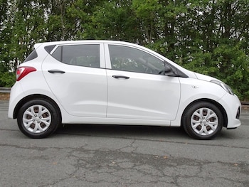 Used Hyundai i10 2016 for sale - 79346449: Photo