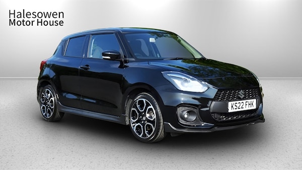 Used Suzuki Swift 2022 for sale - 74998809: Photo 2