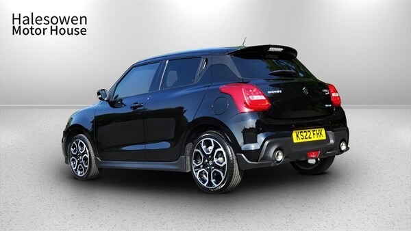 Used Suzuki Swift 2022 for sale - 74998809: Photo 5