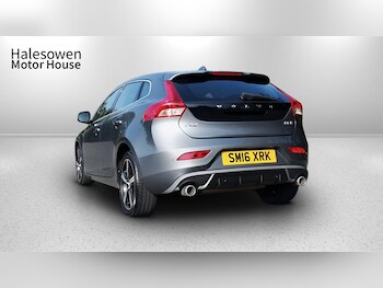 Used Volvo V40 2016 for sale - 75482798: Photo