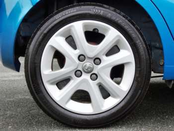 2019 - 1.0i SE Hatchback 5dr Petrol Manual Euro 6 (73 ps)