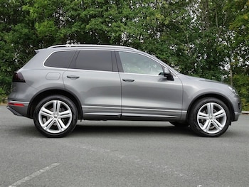 Used Volkswagen Touareg 2016 for sale - 79222401: Photo