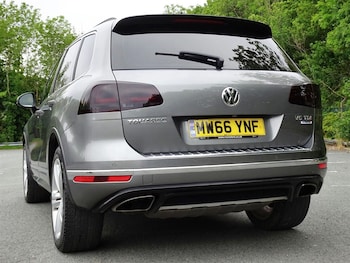 Used Volkswagen Touareg 2016 for sale - 79222401: Photo