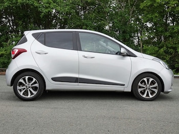 Used Hyundai i10 2017 for sale - 78702909: Photo