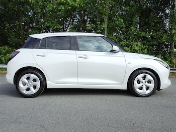 Used Suzuki Swift 2024 for sale - 78964667: Photo
