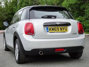 Used MINI Hatch 2019 for sale - 78683008: Photo