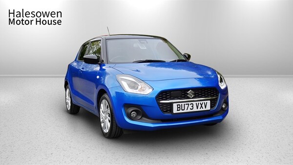 Used Suzuki Swift 2023 for sale - 76197415: Photo 1