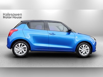 Used Suzuki Swift 2023 for sale - 76197415: Photo 3