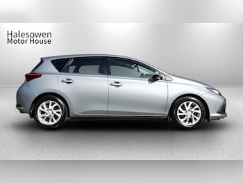 Used Toyota Auris 2018 for sale - 78483807: Photo