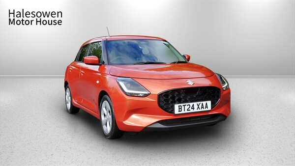 Used Suzuki Swift 2024 for sale - 75728428: Photo 1