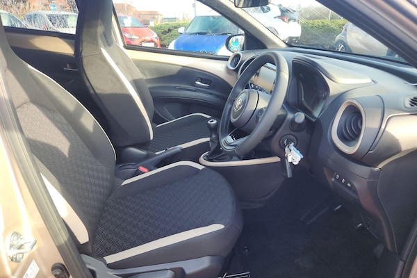 Used Toyota Aygo X 2023 for sale - 76315681: Photo 10