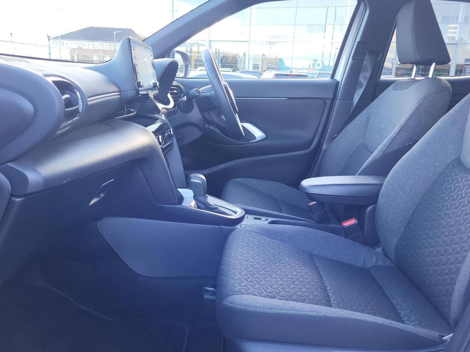 Used Toyota Yaris 2023 for sale - 75758332: Photo 10