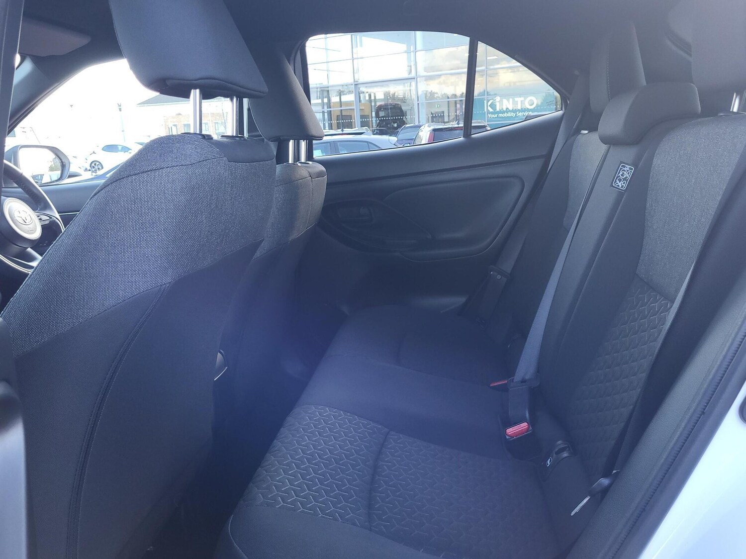 Used Toyota Yaris 2023 for sale - 75758332: Photo 12