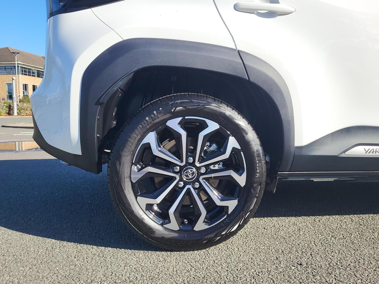 Used Toyota Yaris 2023 for sale - 75758332: Photo 18