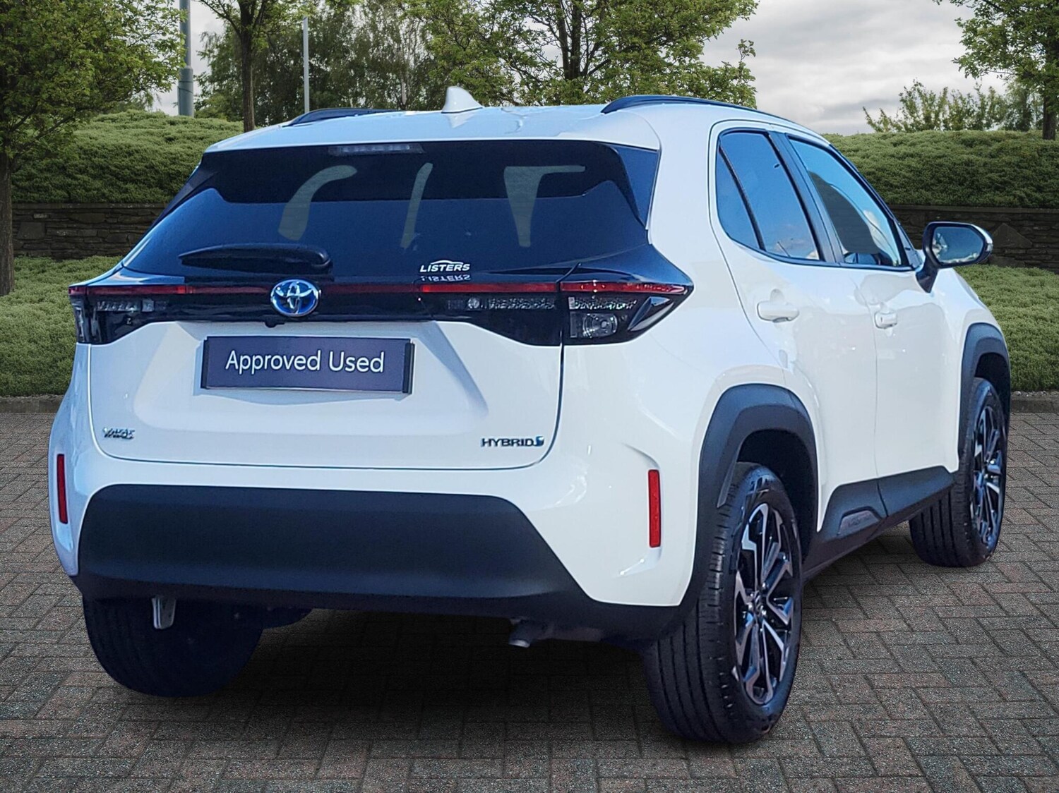 Used Toyota Yaris 2023 for sale - 75758332: Photo 2