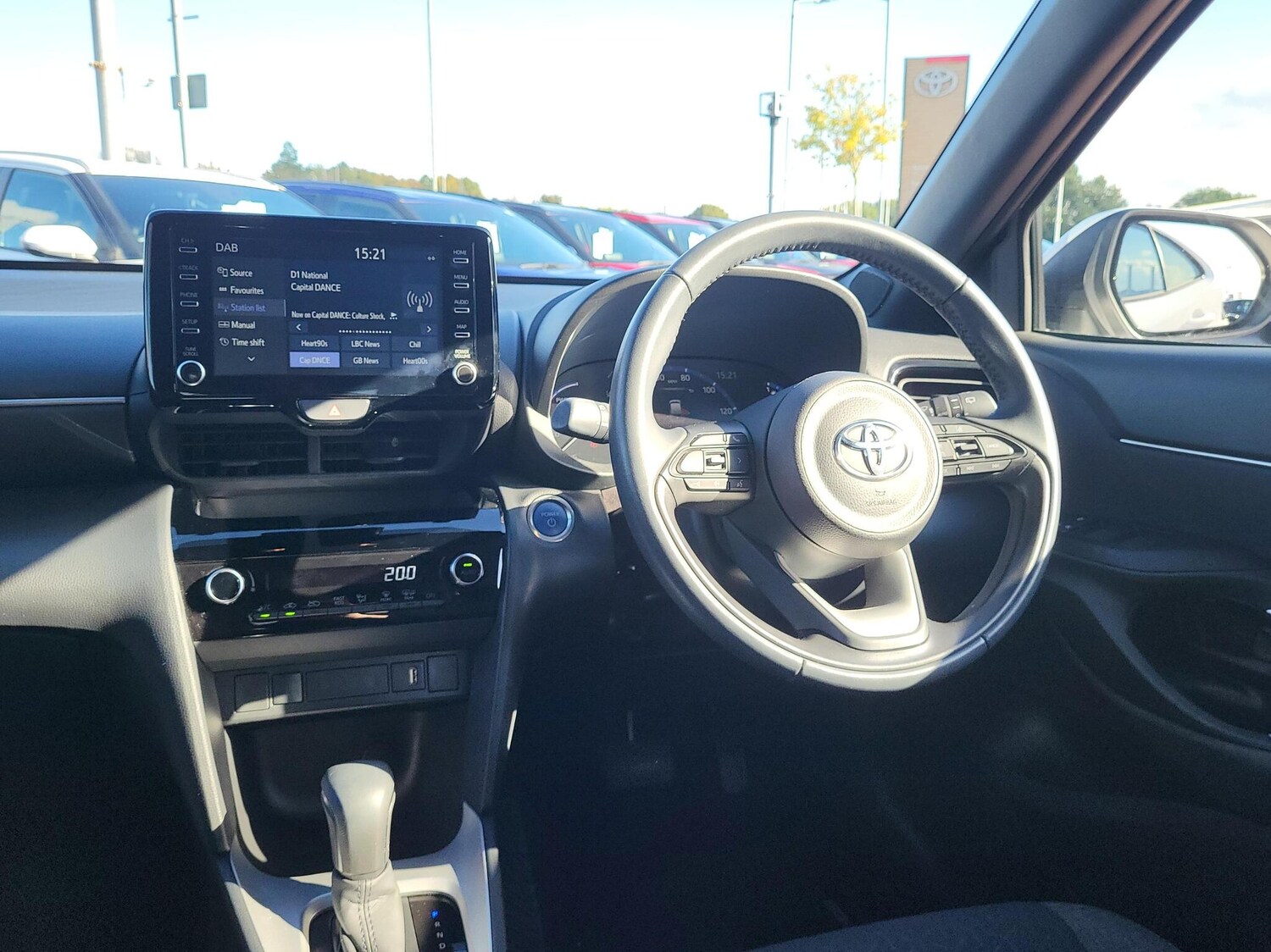 Used Toyota Yaris 2023 for sale - 75758332: Photo 8