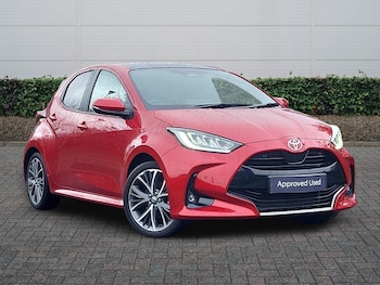 Used Toyota Yaris 2024 for sale - 77412999: Photo