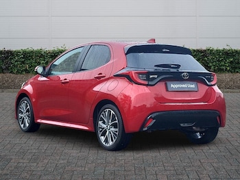 Used Toyota Yaris 2024 for sale - 77412999: Photo