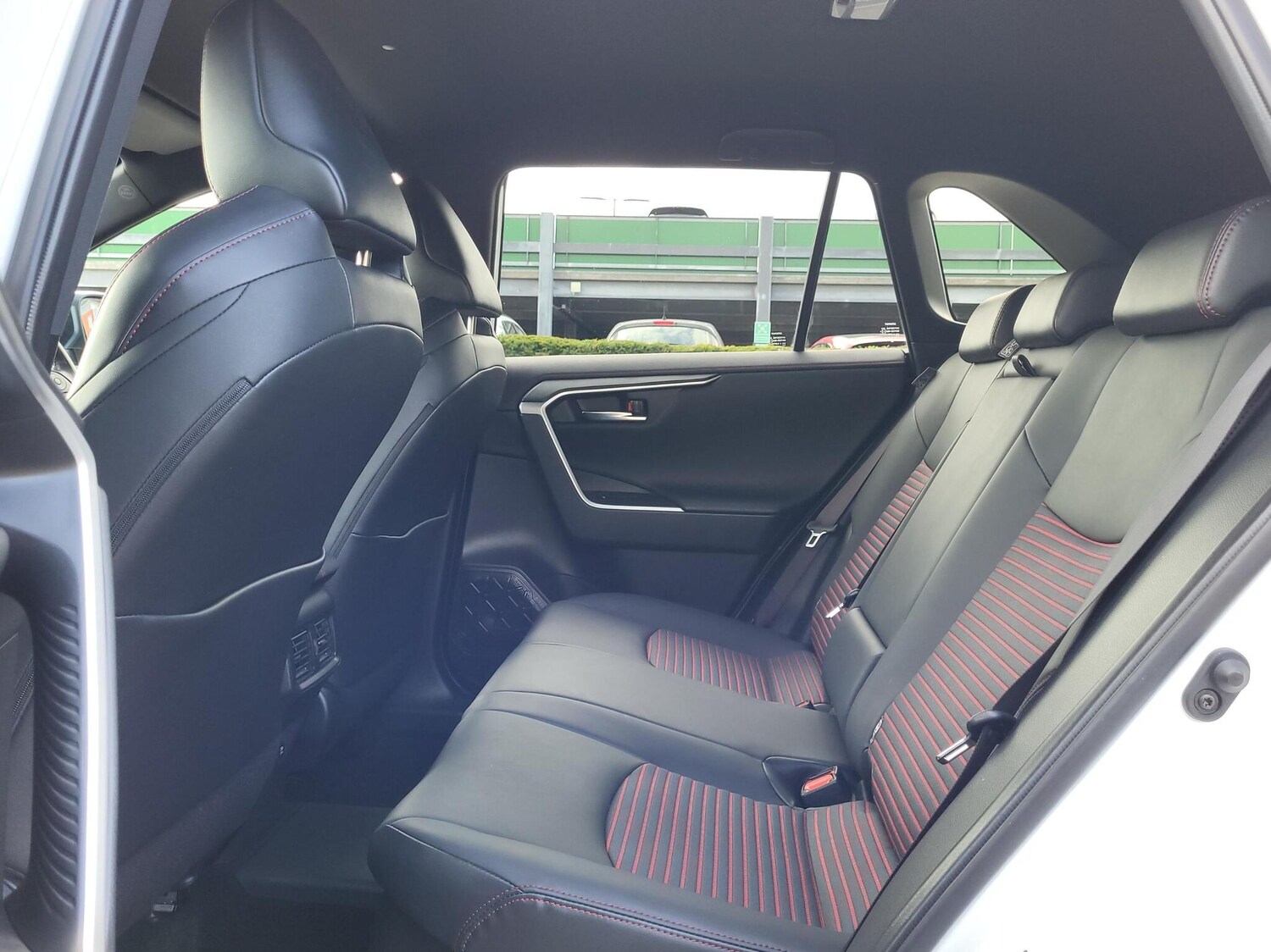 Used Toyota RAV4 2022 for sale - 75698037: Photo 12