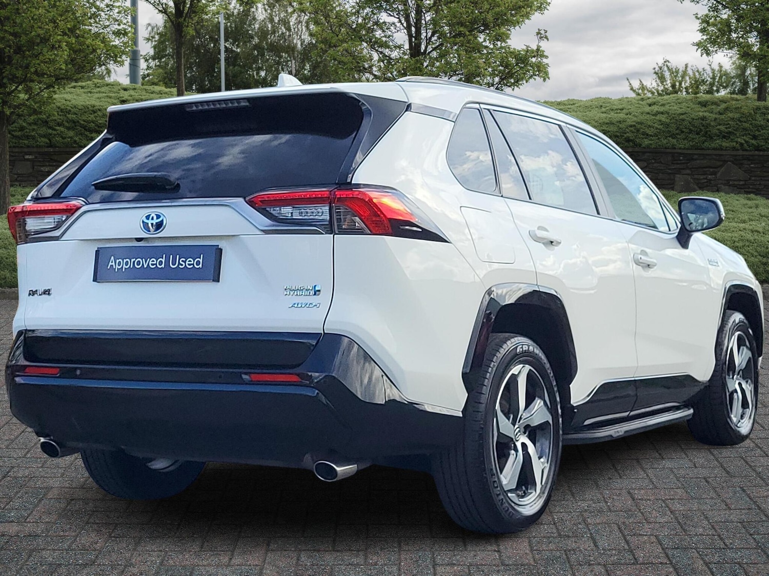 Used Toyota RAV4 2022 for sale - 75698037: Photo 2