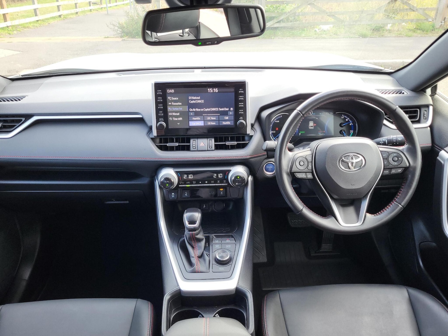 Used Toyota RAV4 2022 for sale - 75698037: Photo 5