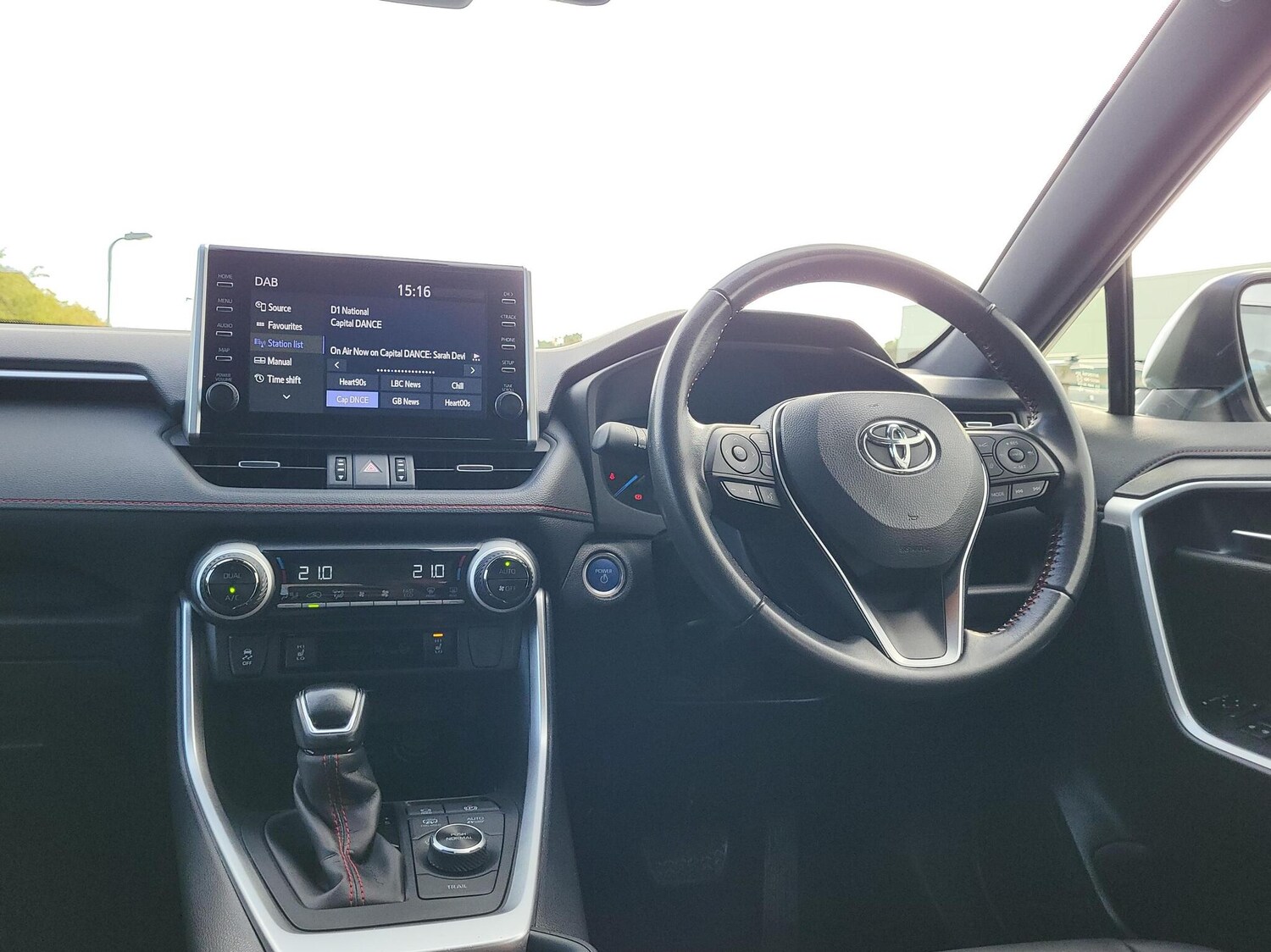 Used Toyota RAV4 2022 for sale - 75698037: Photo 8