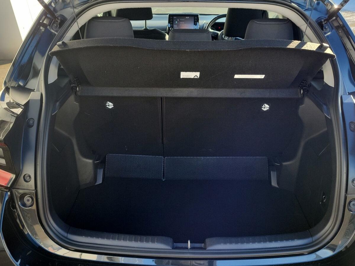 Used Toyota Yaris 2022 for sale - 76410270: Photo 10