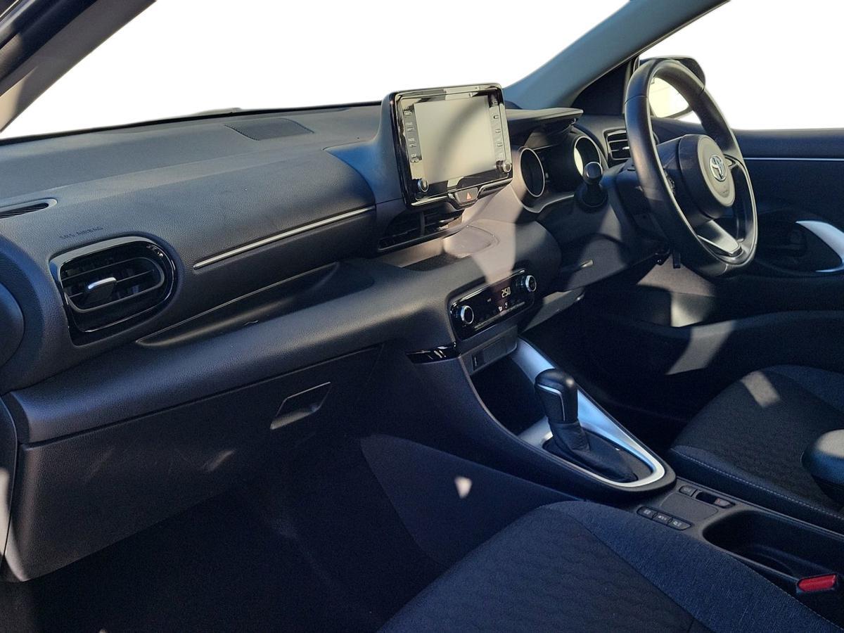 Used Toyota Yaris 2022 for sale - 76410270: Photo 7