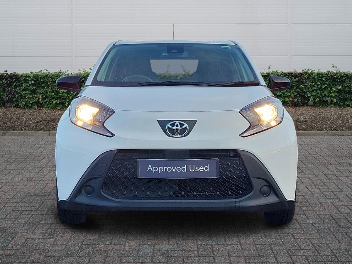 Used Toyota Aygo X 2023 for sale - 76703540: Photo 3
