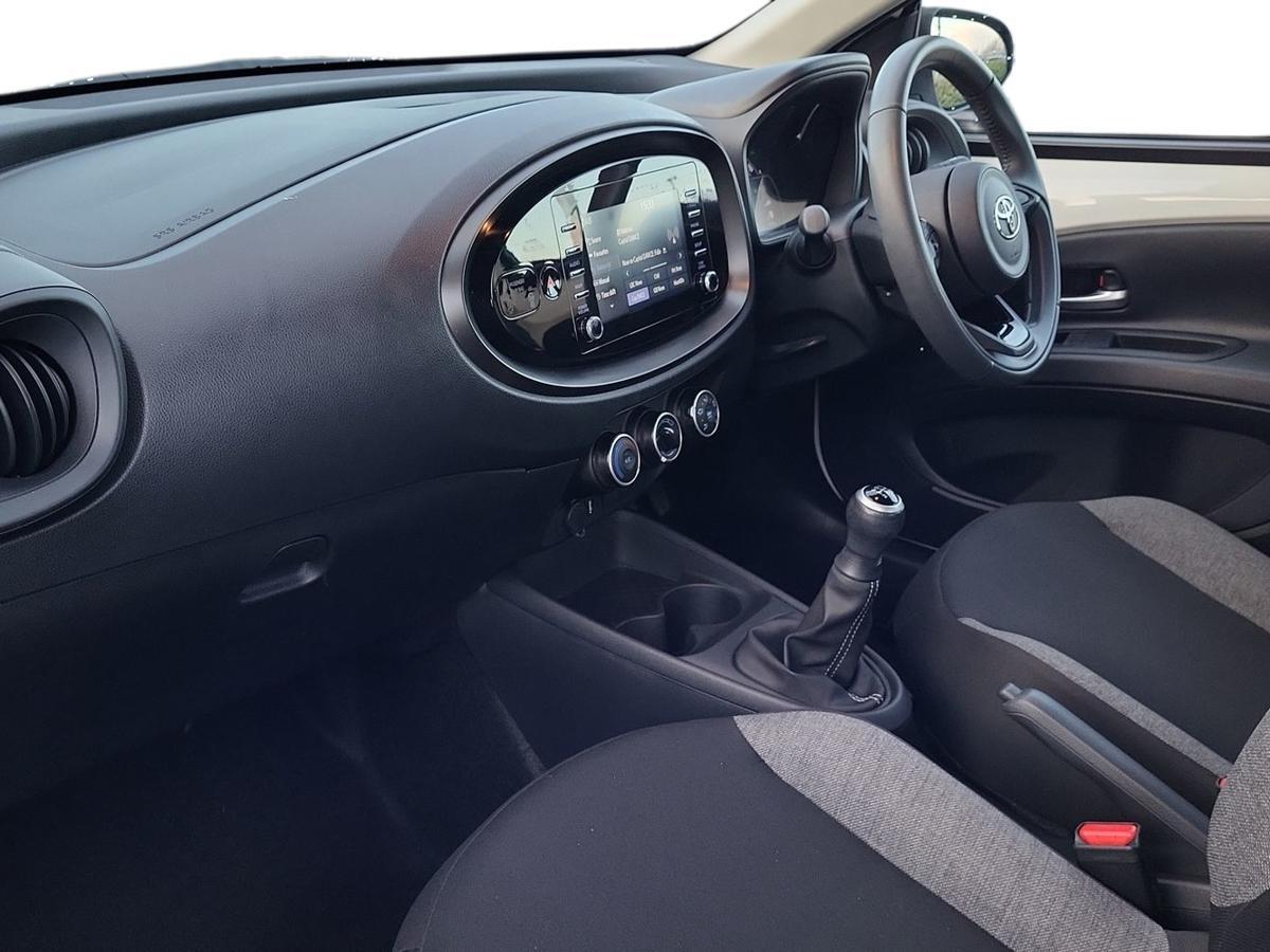 Used Toyota Aygo X 2023 for sale - 76703540: Photo 7