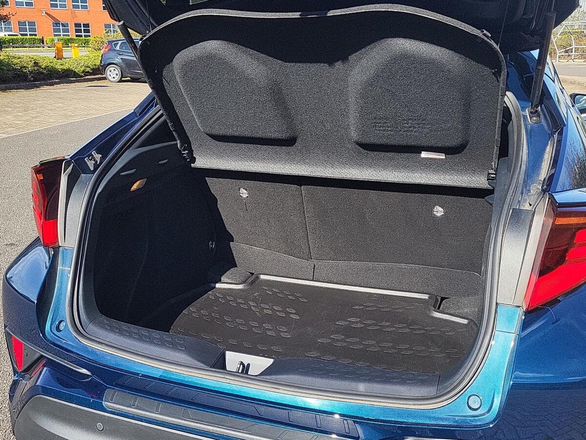 Used Toyota C-HR 2023 for sale - 77427440: Photo 10