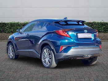 Used Toyota C-HR 2023 for sale - 77427440: Photo