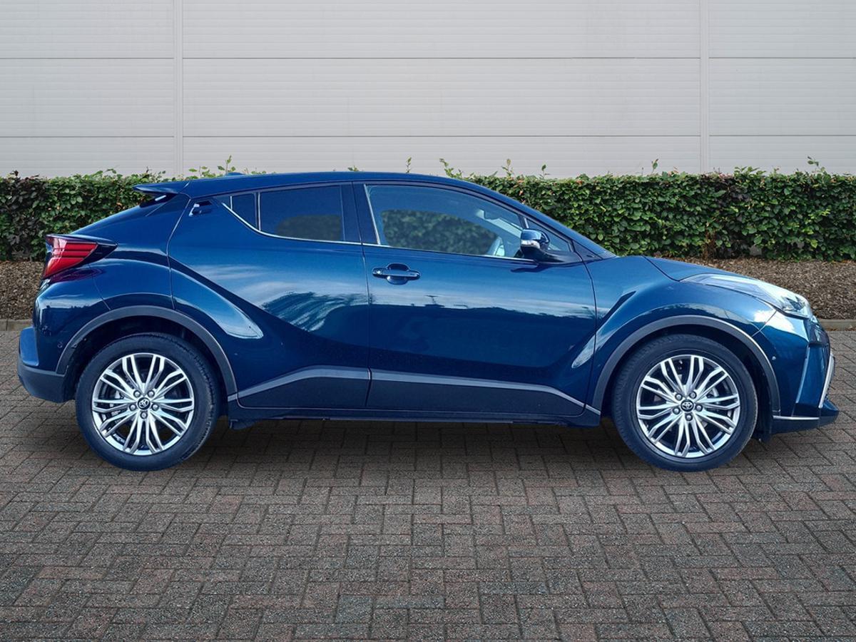 Used Toyota C-HR 2023 for sale - 77427440: Photo 5