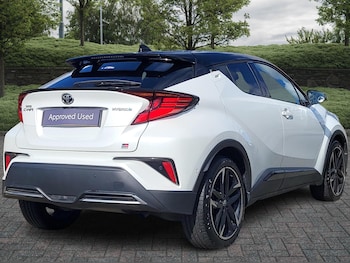 Used Toyota C-HR 2023 for sale - 75590456: Photo