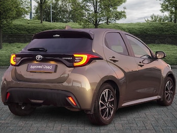 Used Toyota Yaris 2022 for sale - 76359745: Photo