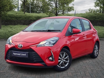 Used Toyota Yaris 2020 for sale - 76800637: Photo