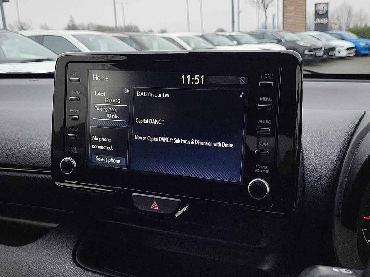 Used Toyota Yaris 2022 for sale - 77013380: Photo 11