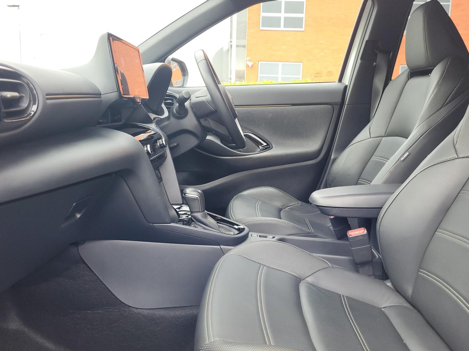 Used Toyota Yaris 2022 for sale - 76190736: Photo 10