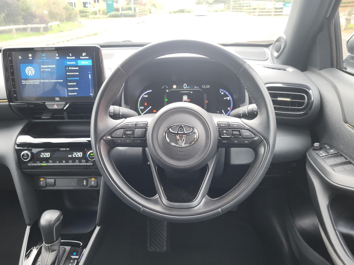 Used Toyota Yaris 2022 for sale - 76190736: Photo 6