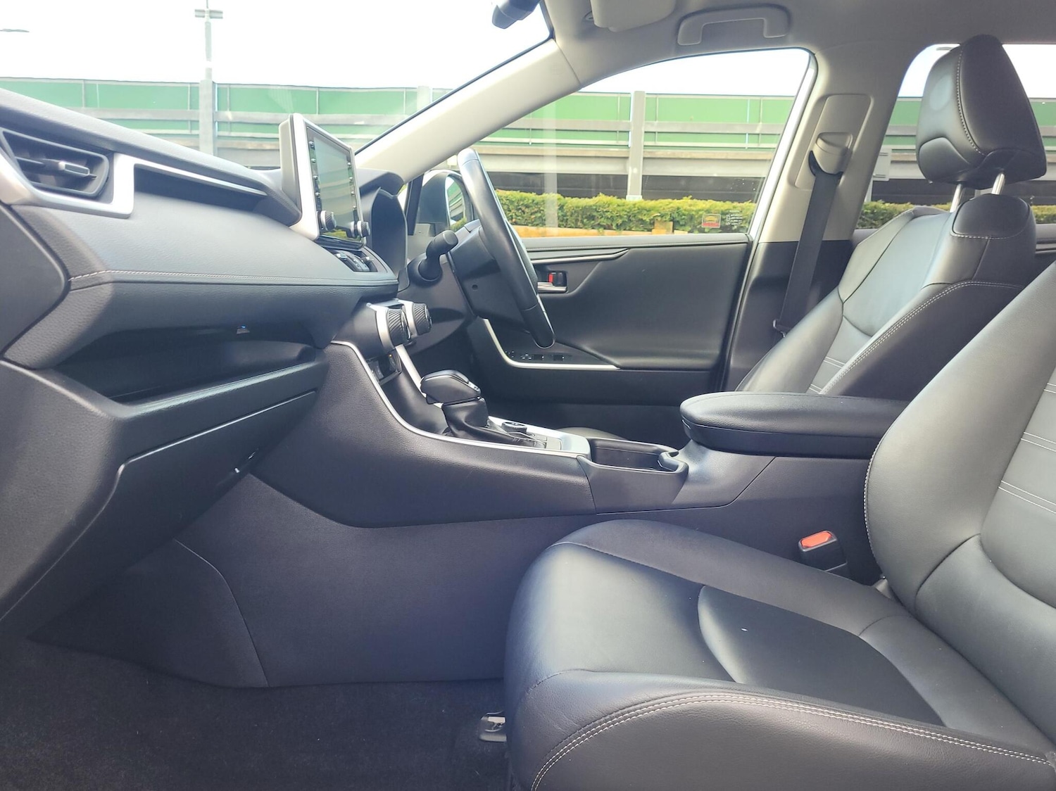 Used Toyota RAV4 2020 for sale - 76730820: Photo 10