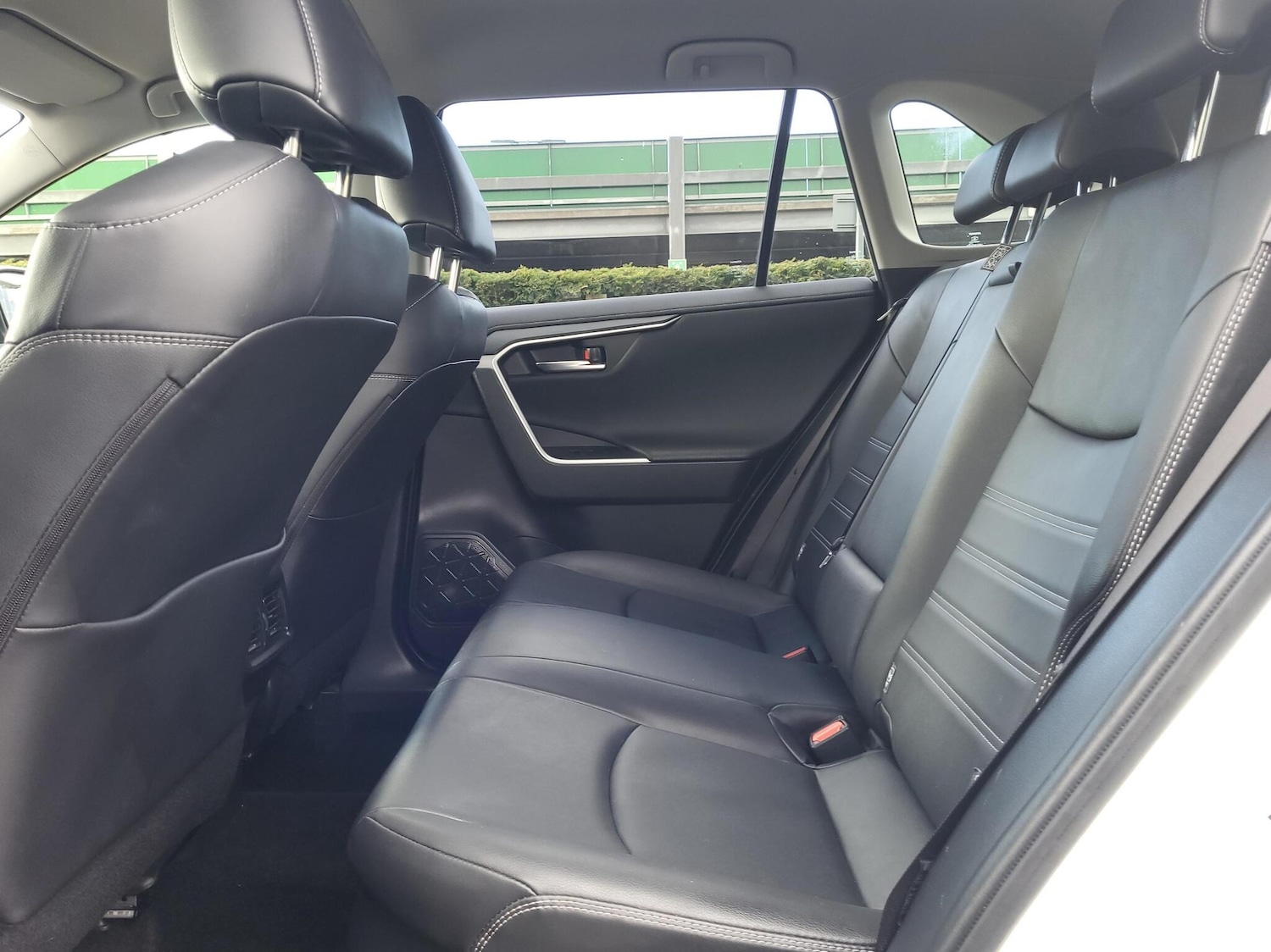 Used Toyota RAV4 2020 for sale - 76730820: Photo 12