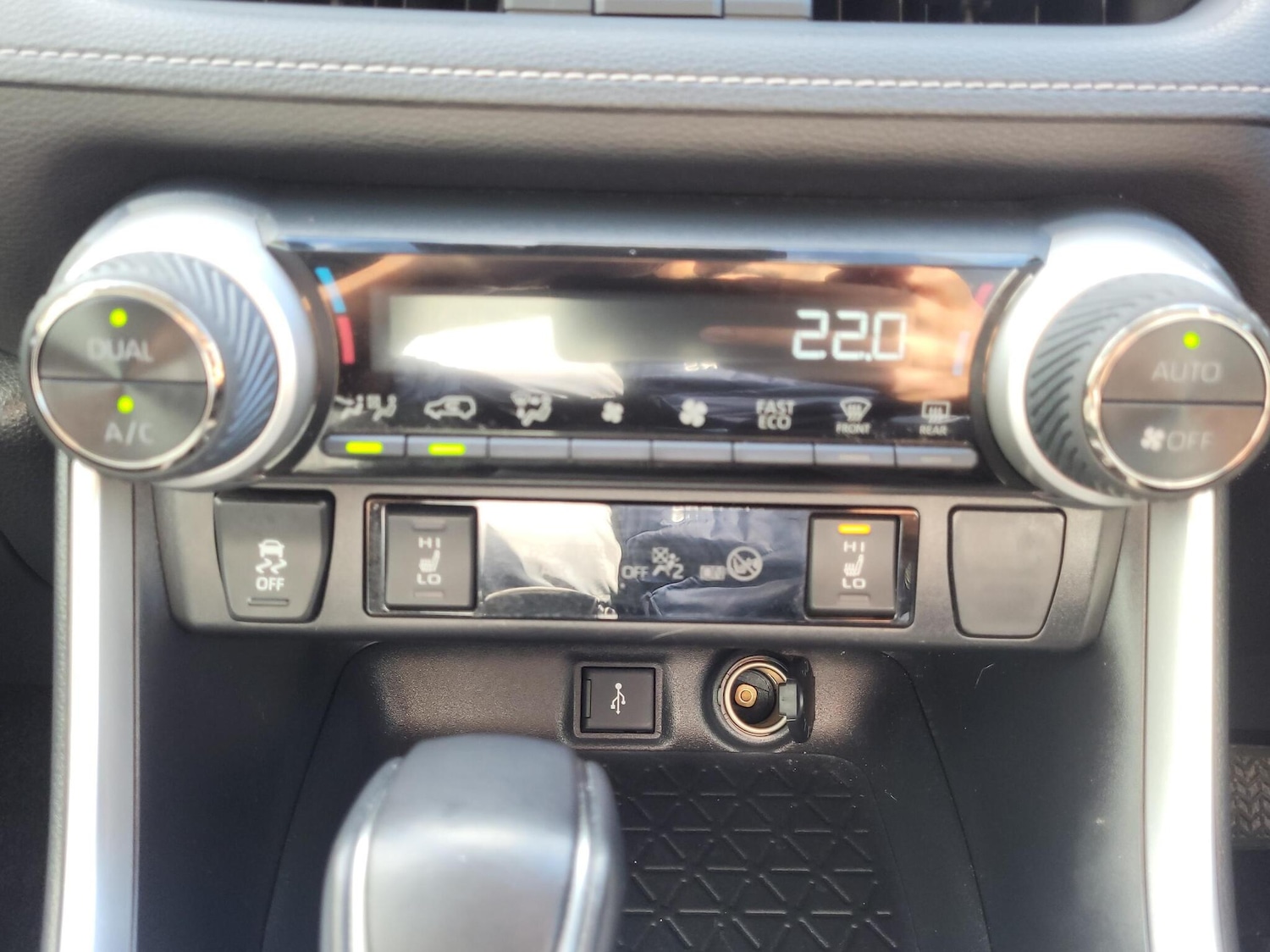 Used Toyota RAV4 2020 for sale - 76730820: Photo 20