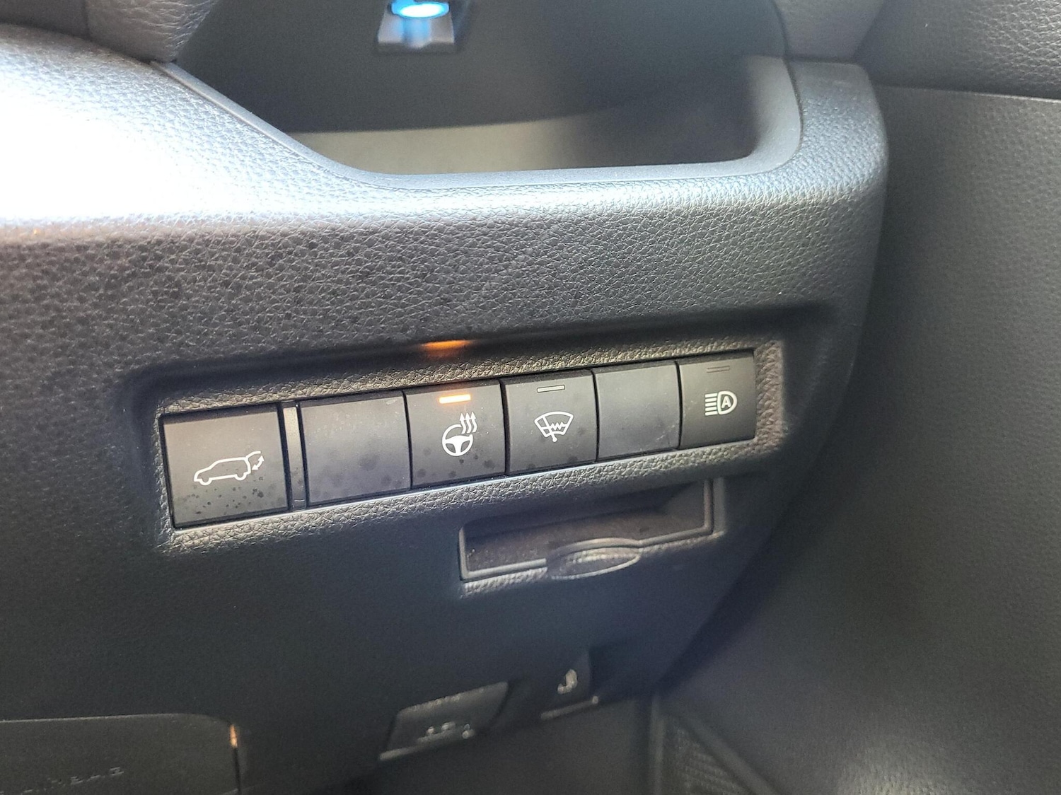 Used Toyota RAV4 2020 for sale - 76730820: Photo 21