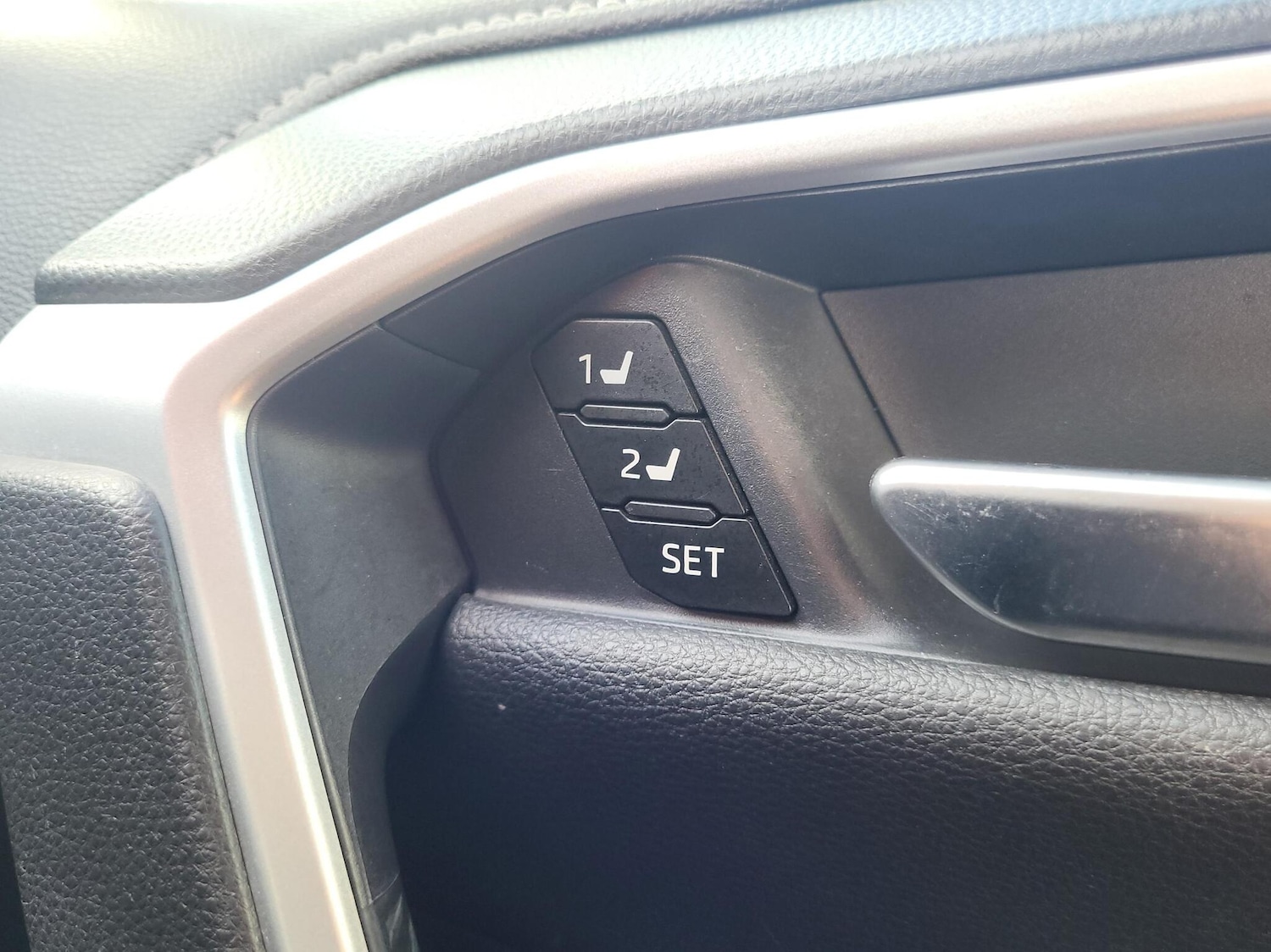 Used Toyota RAV4 2020 for sale - 76730820: Photo 22