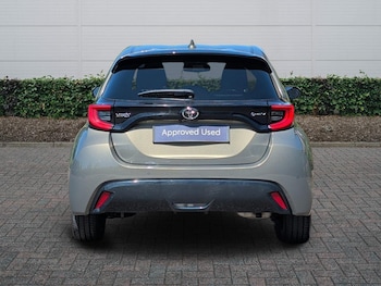 Used Toyota Yaris 2024 for sale - 78990087: Photo