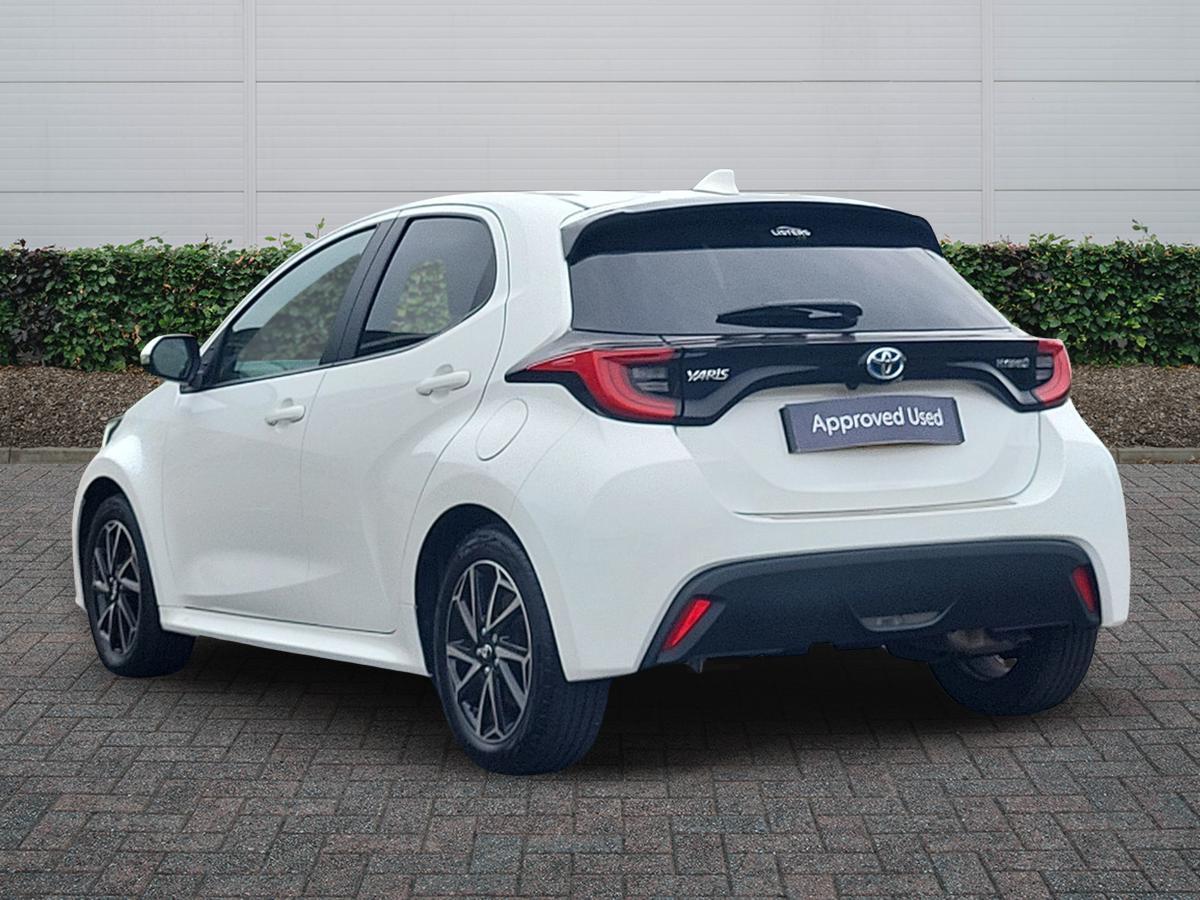 Used Toyota Yaris 2023 for sale - 77739478: Photo 2