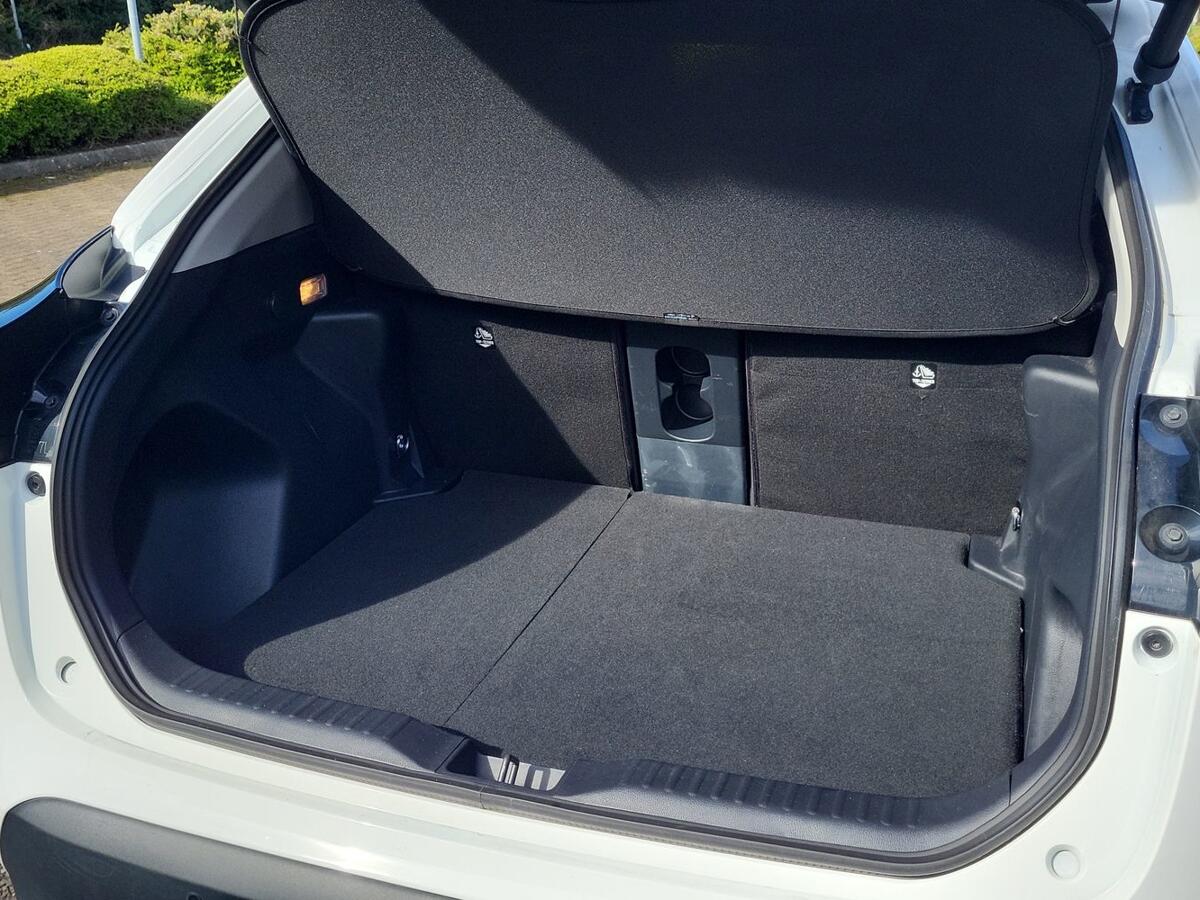 Used Toyota Yaris 2024 for sale - 77427536: Photo 10