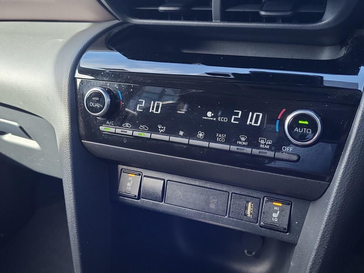 Used Toyota Yaris 2024 for sale - 77427536: Photo 13